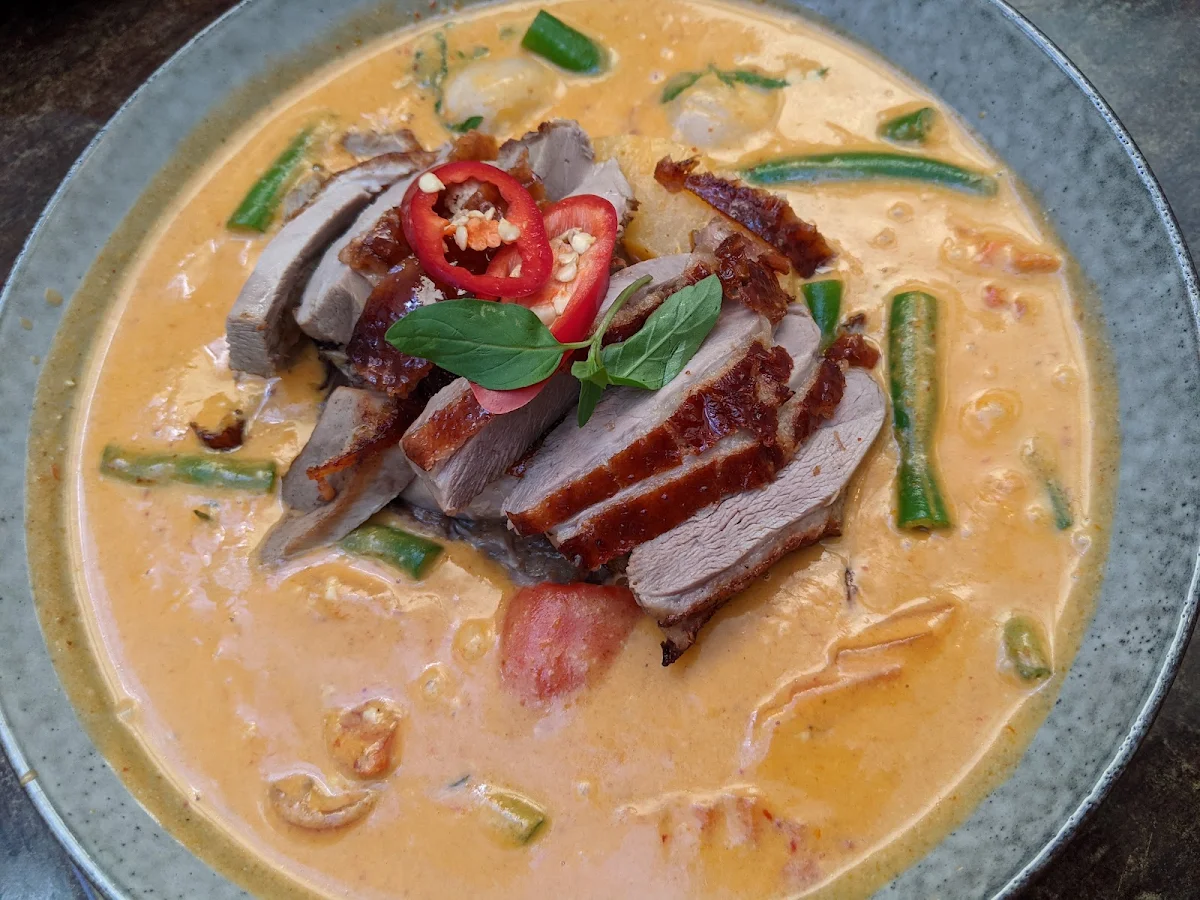 Red Duck Curry, Red Lemon Thai