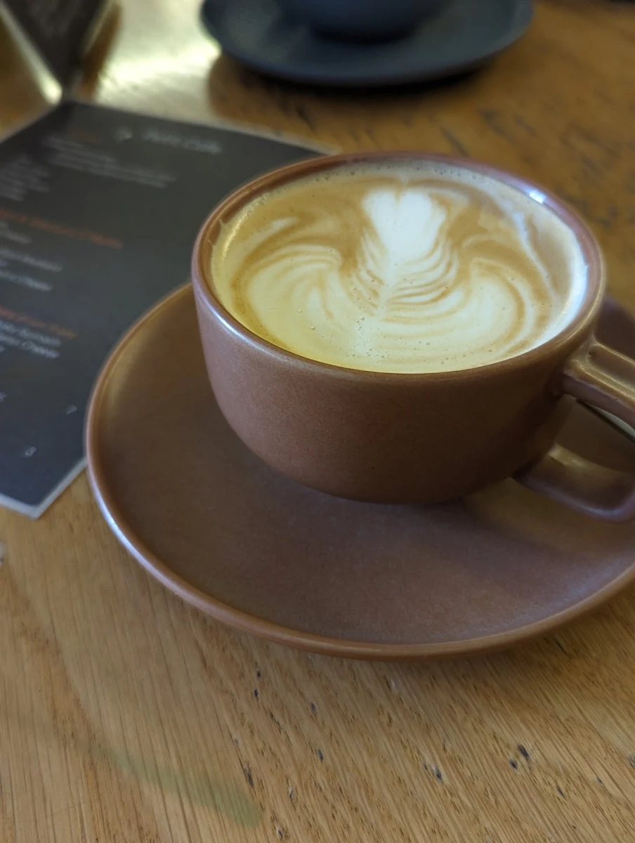 Flat White, Petit Cafe