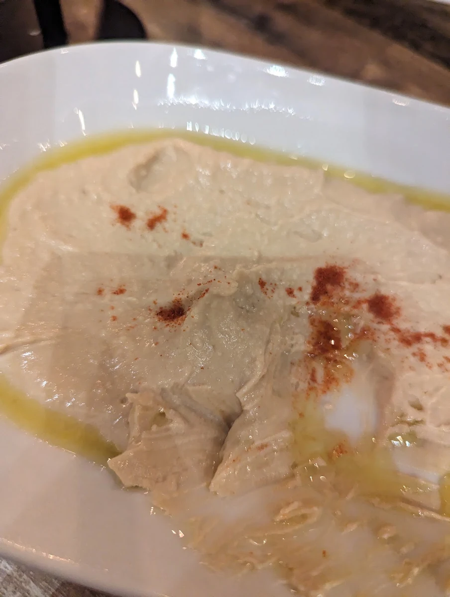 Hummus, Naab Restaurant