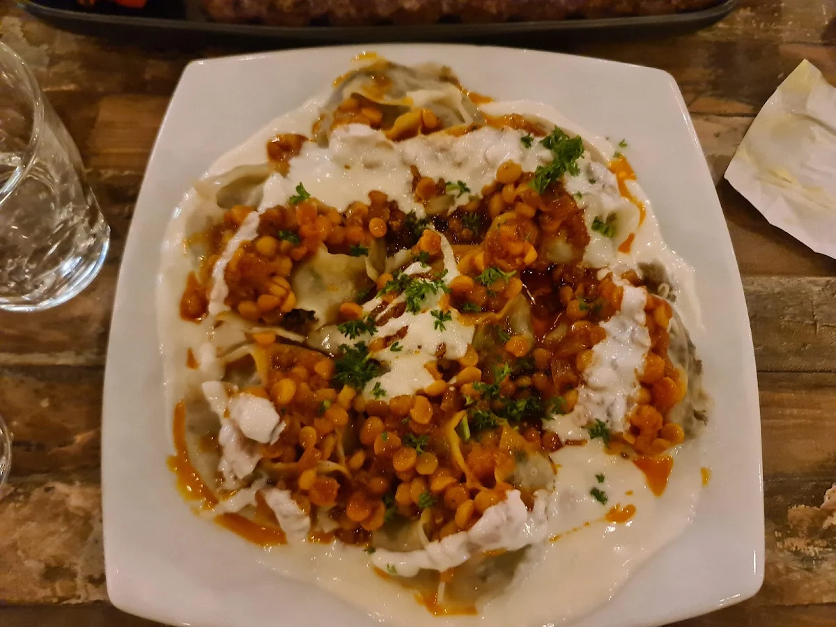 Mantu, Naab Restaurant