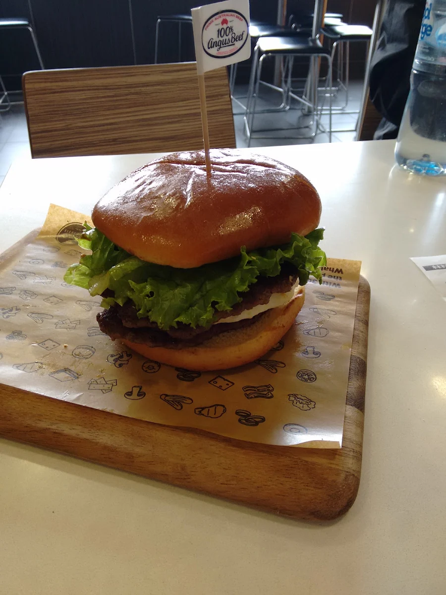 Custom Burger, McDonald's Warragul