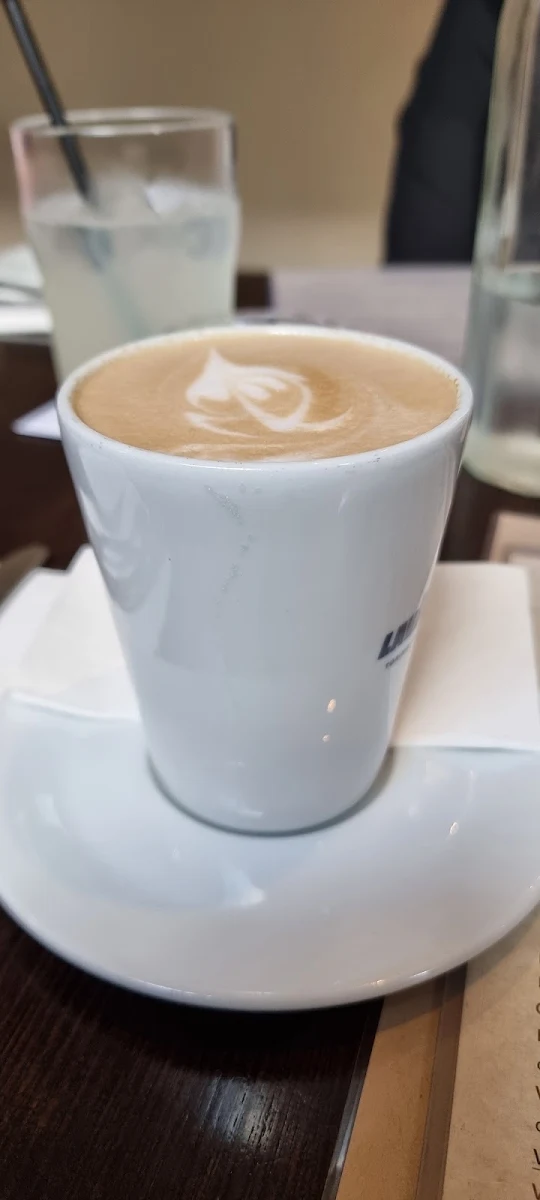 Latte, Logans Cafe Restaurant