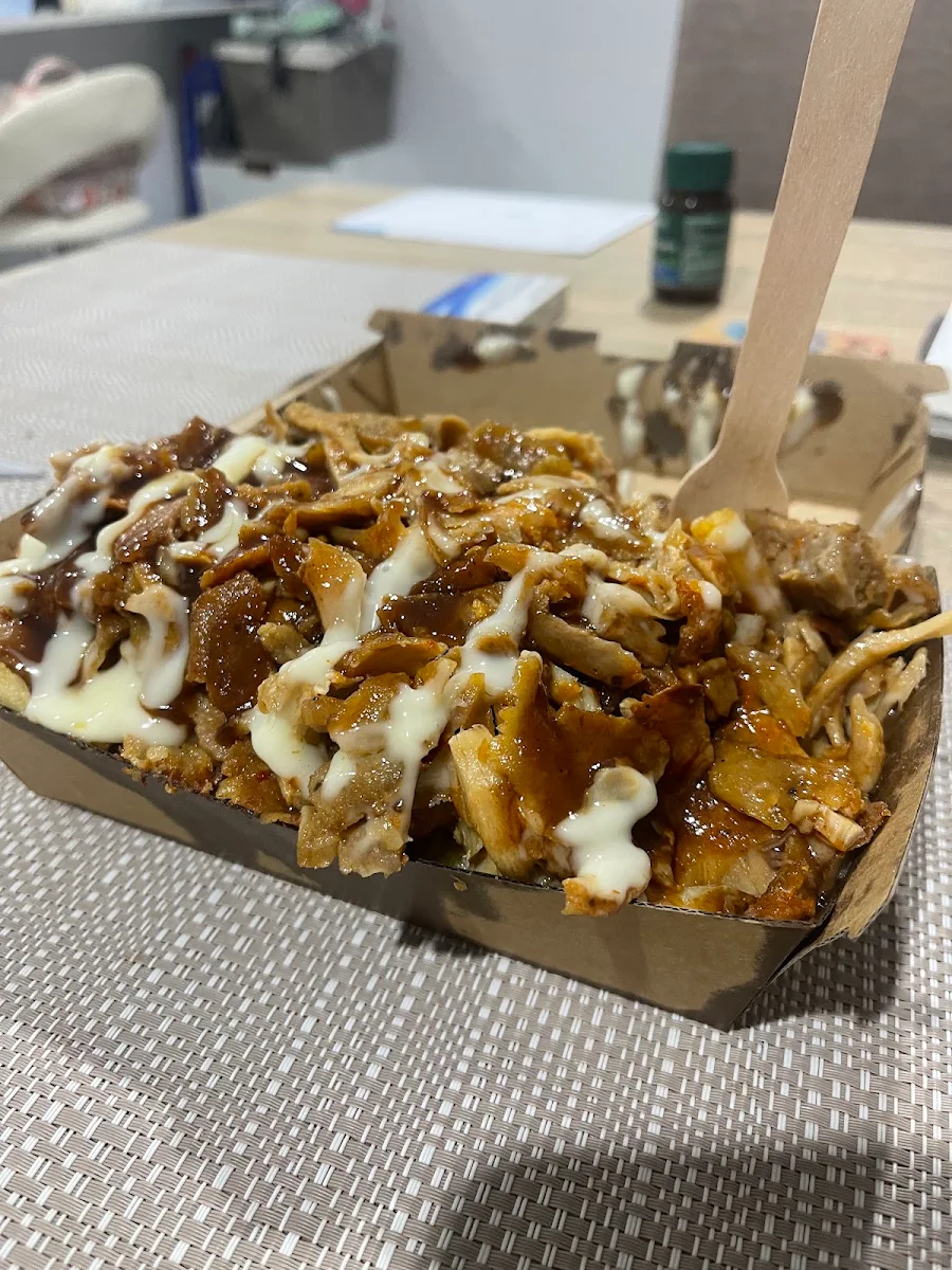 Snackpack, Karalee Kebab & Grill