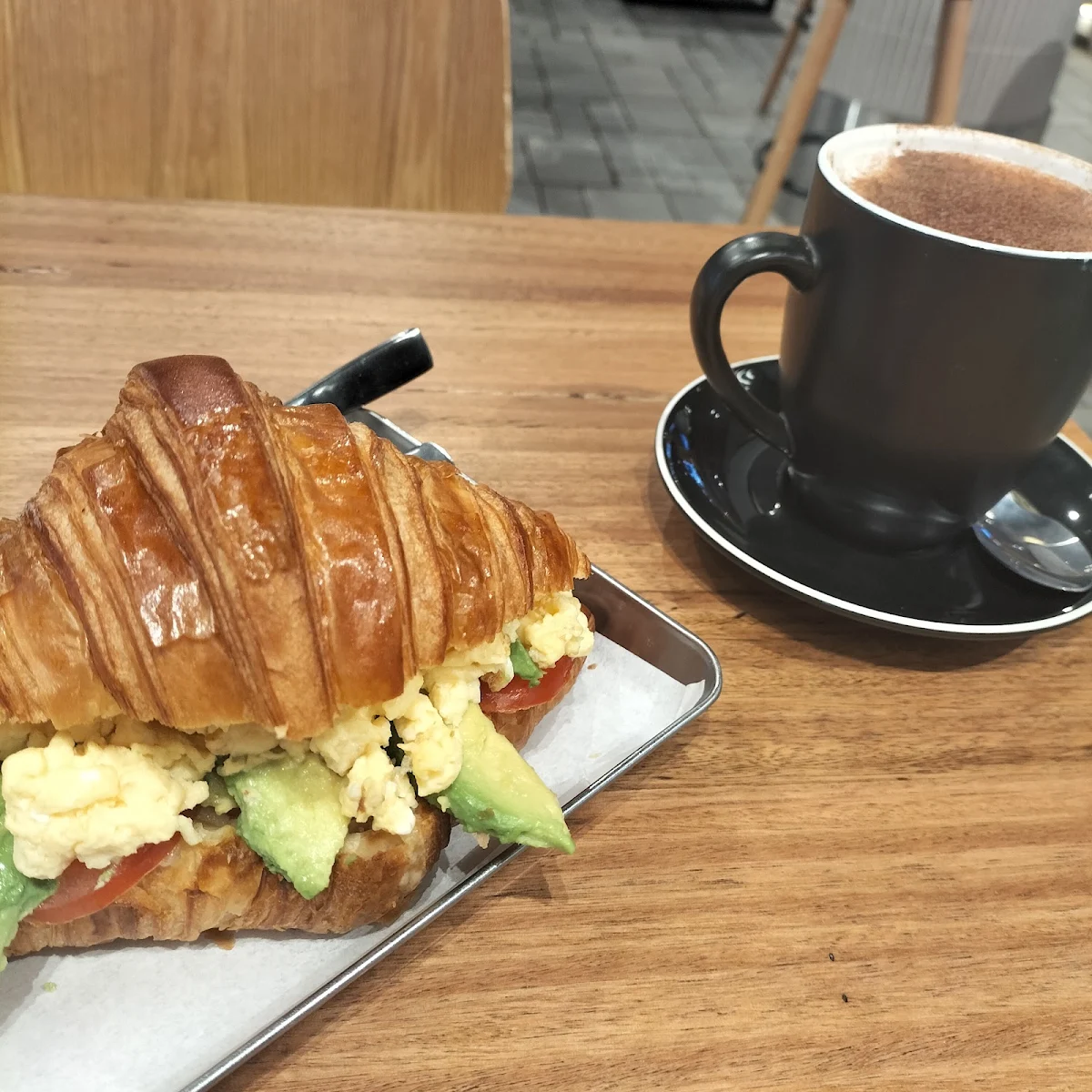 Highlights, Bee Keen Cafe Box Hill