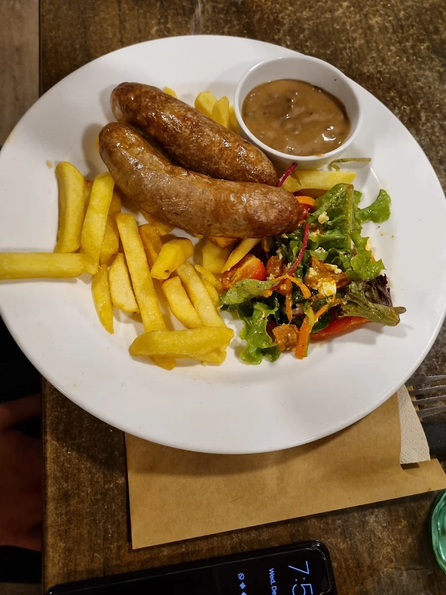 Highlights, Railway Tavern