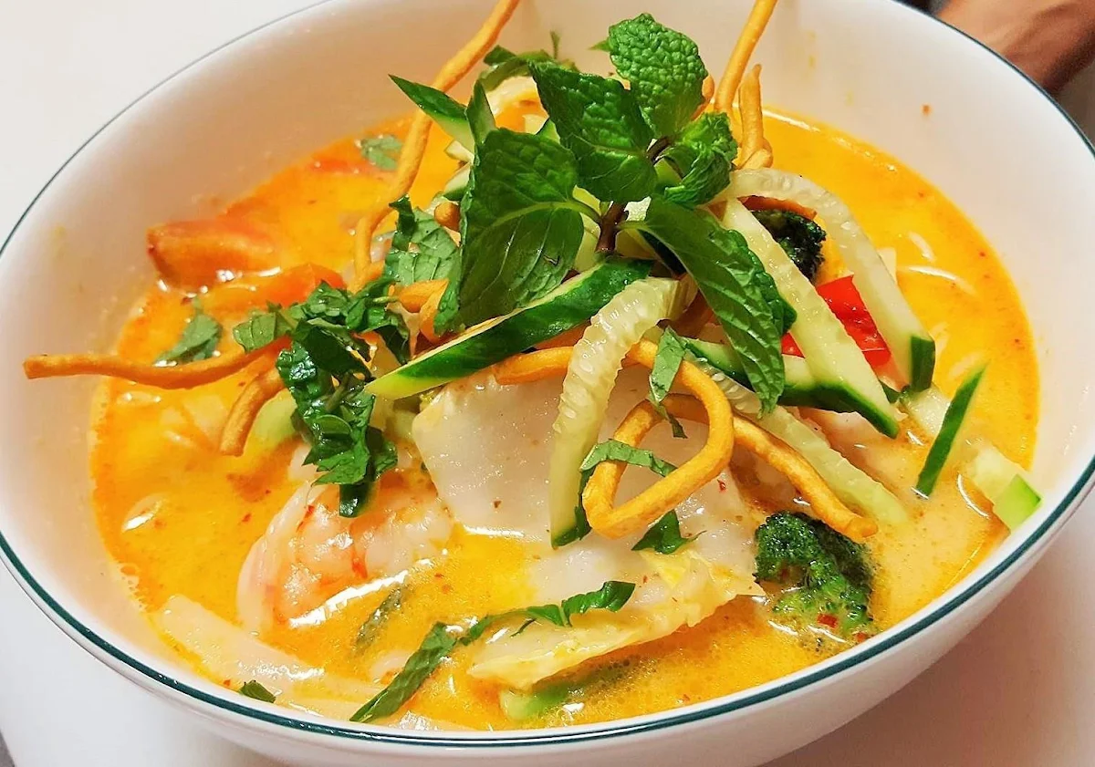 Laksa, Cafe de Orient