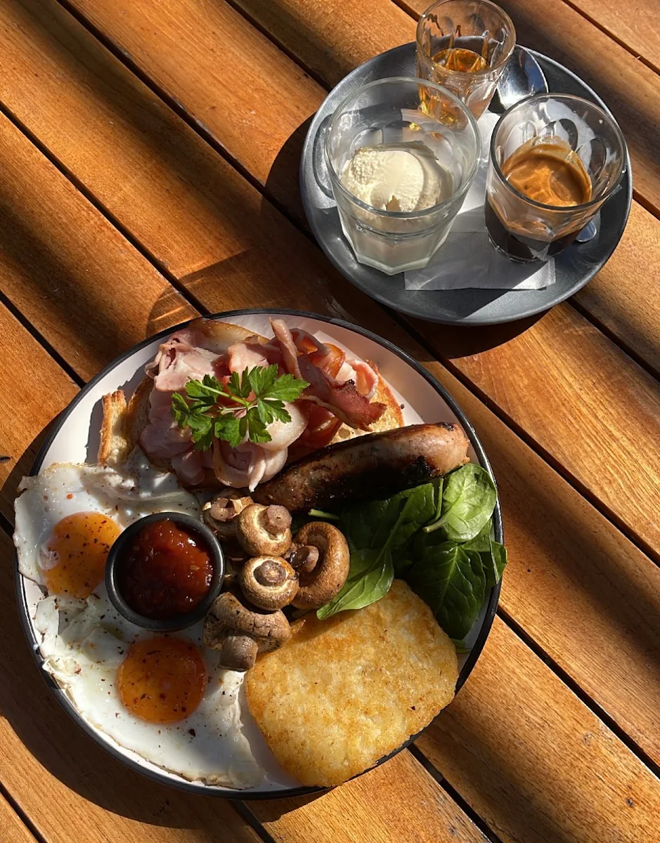 English Breakfast