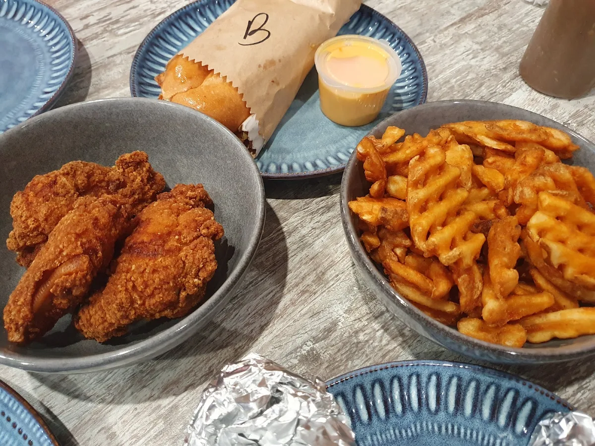 Hot Wings and Fries