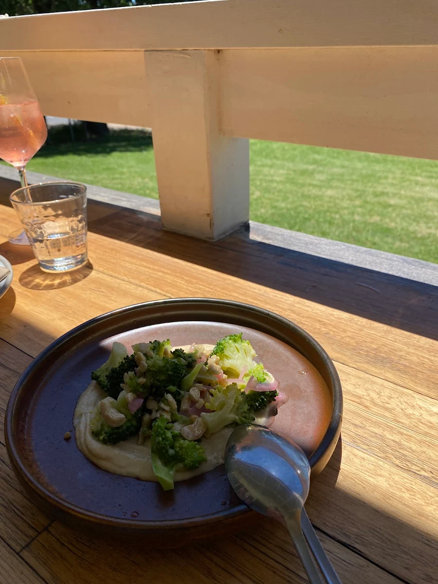 Highlights, Arlo Wine Bar
