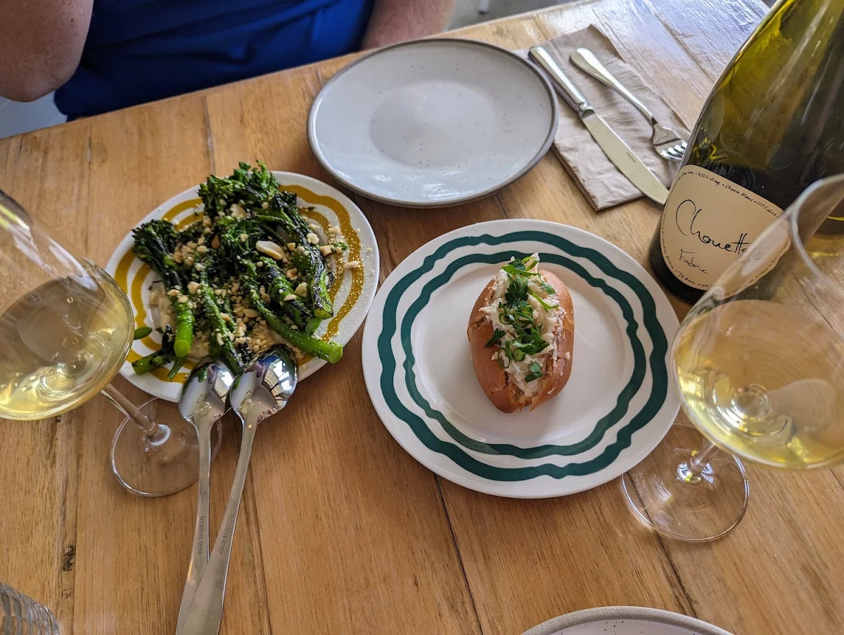Highlights, Arlo Wine Bar