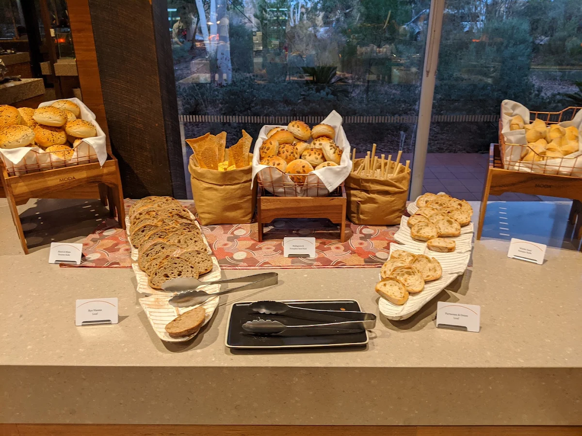 Bread Station, Ilkari Restaurant