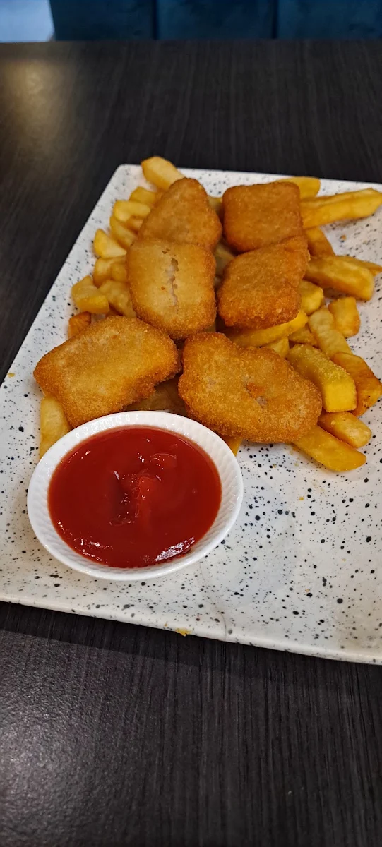 Kids Chicken Nuggets and Fries