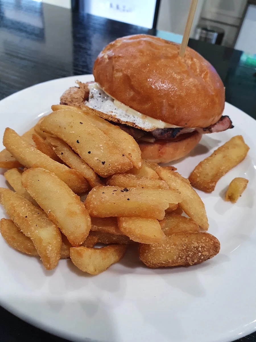 The Middle FC Chicken Burger