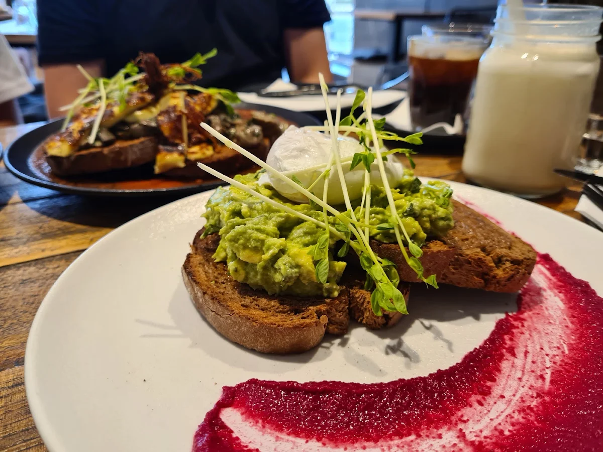Smashed Avo with Beetroot Hummus