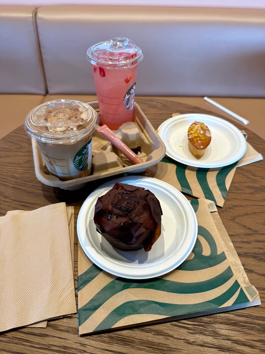 Iced Caramel Macchiato