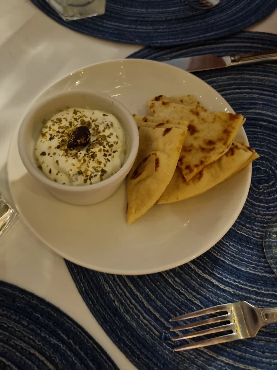 Greek Dip N Pita Bread