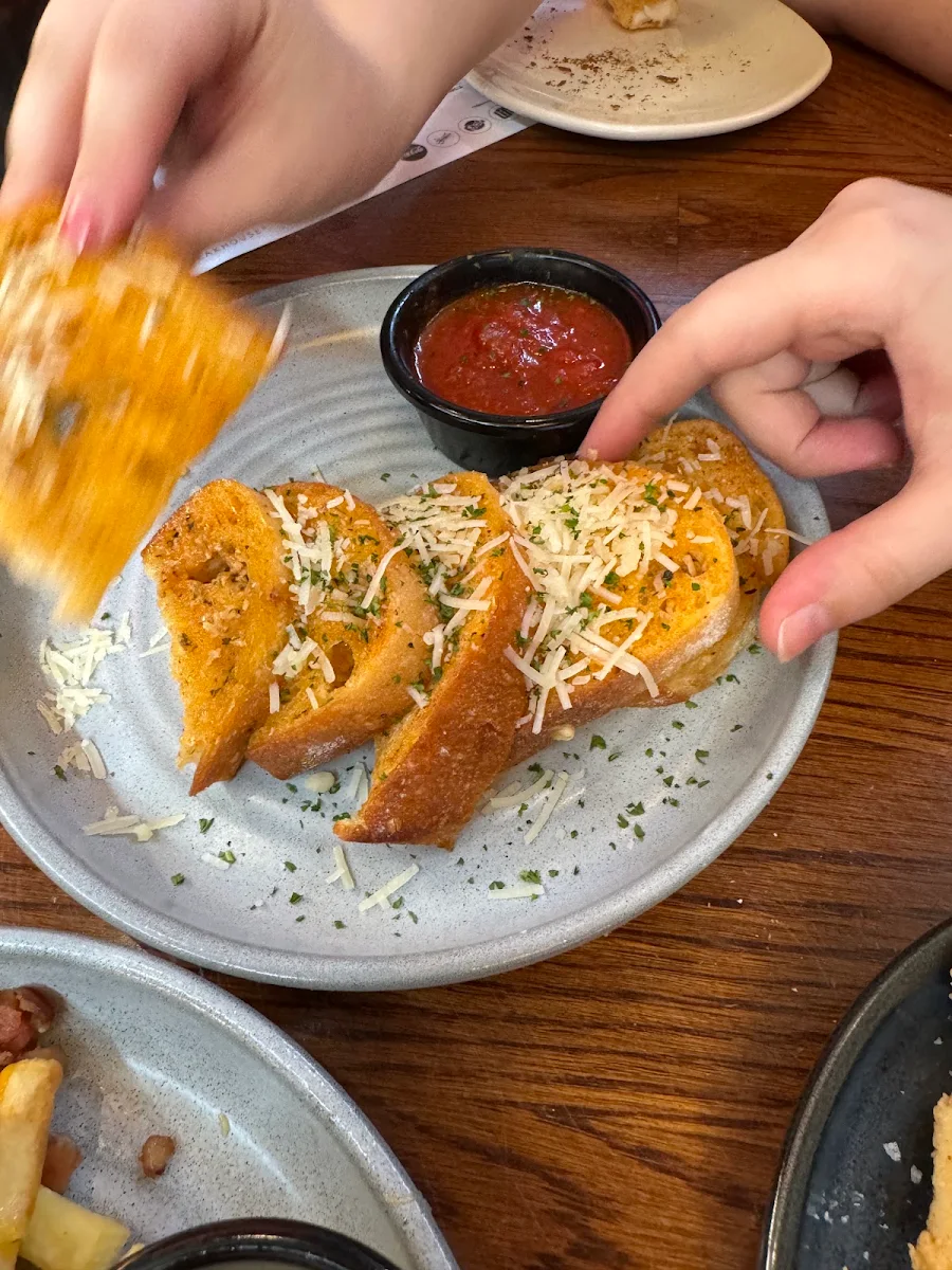 Garlic Bread, Outback Steakhouse Wollongong