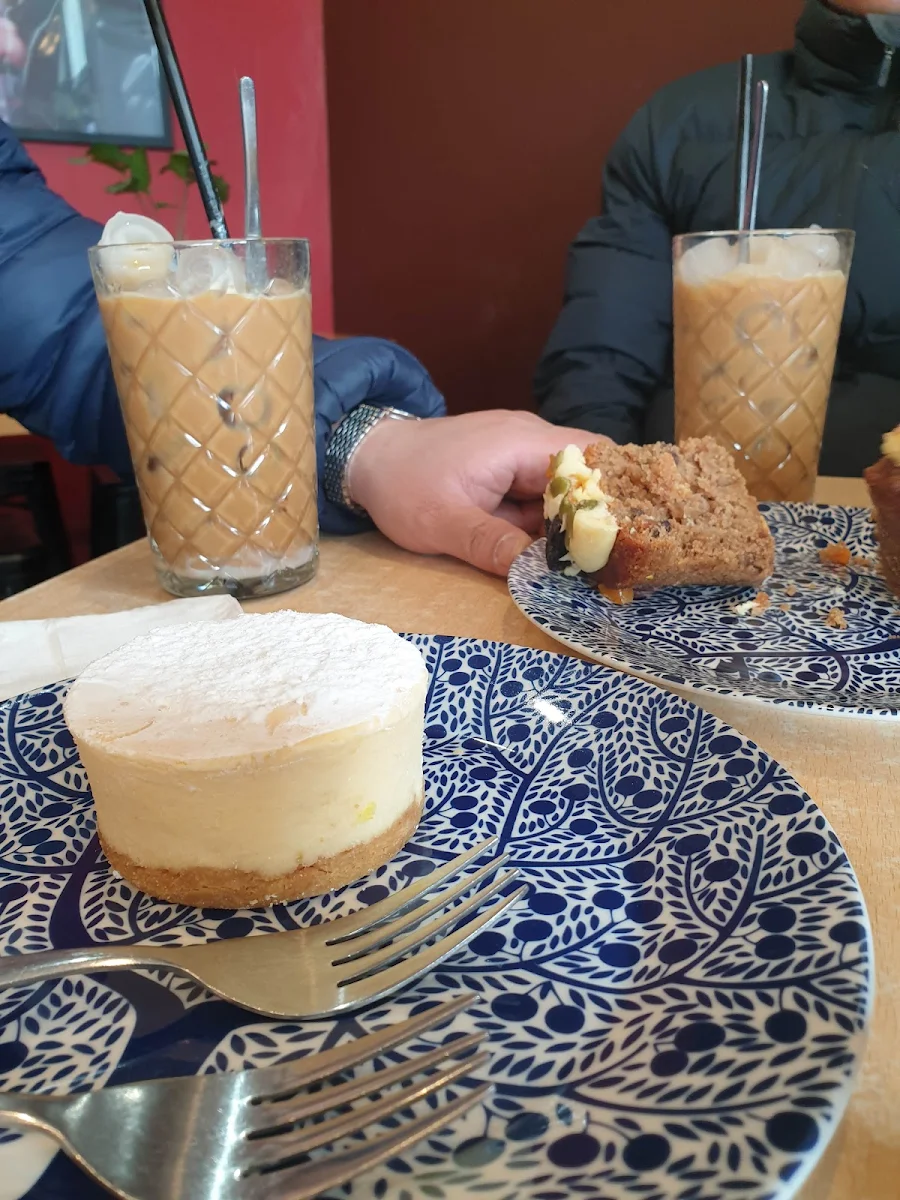Highlights, The Victoria Lounge Cafe & Sandwich Bar.