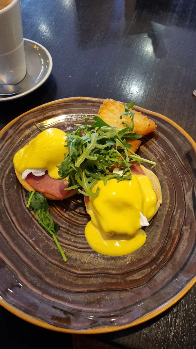Eggs Benedict, Cocoa & Rose