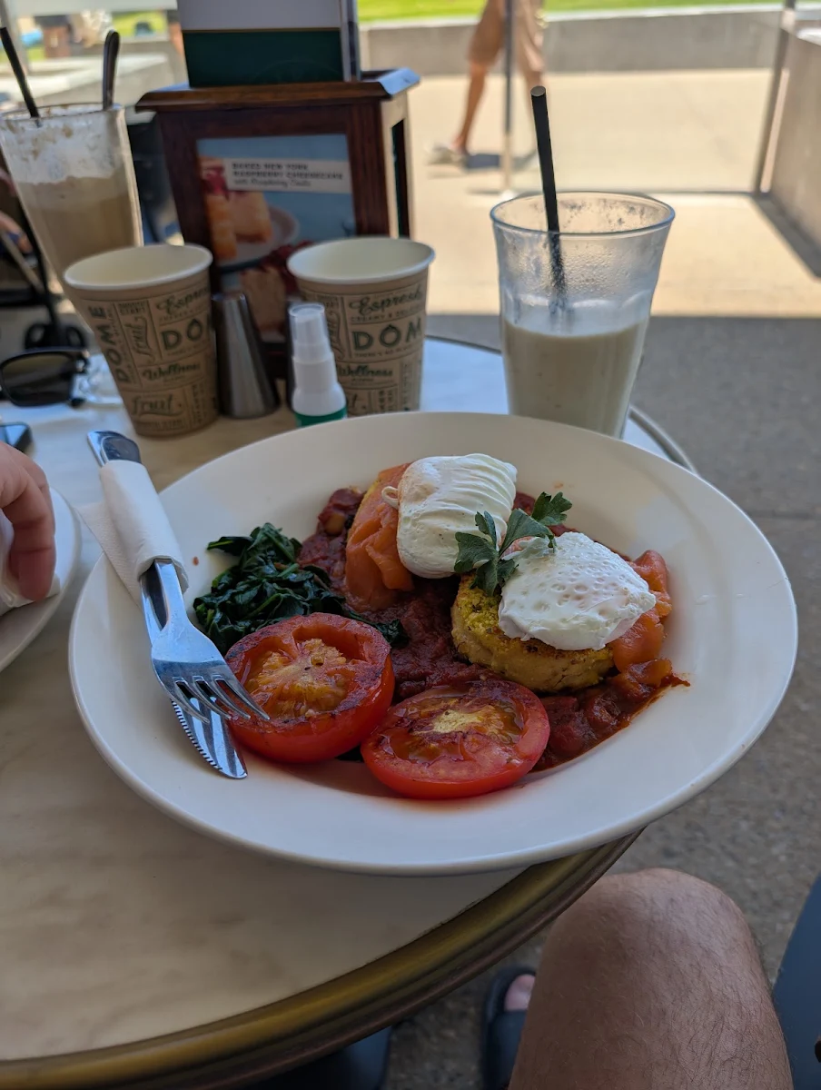 Highlights, Dôme Café - Scarborough Beachfront