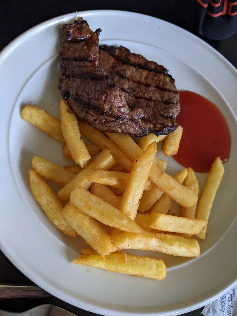 Steak & Chips, Apollonian Hotel