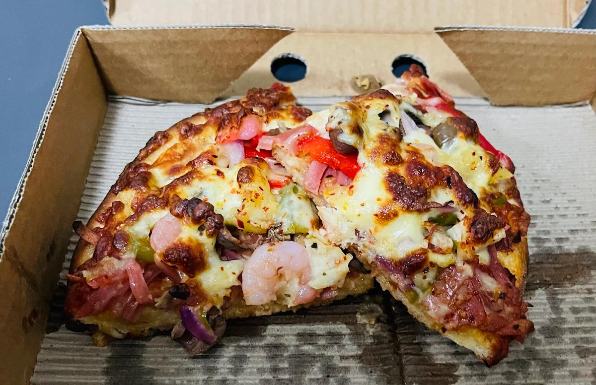 Highlights, Zdrazil's Pizza
