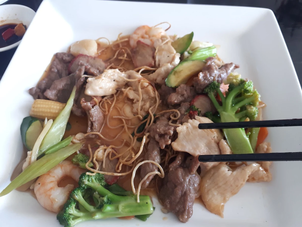 Combination Chow Mein