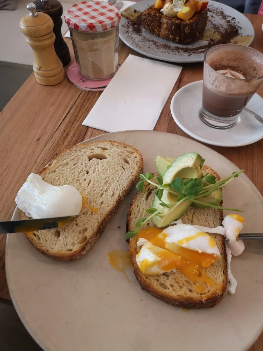 Egg, MOB Camberwell