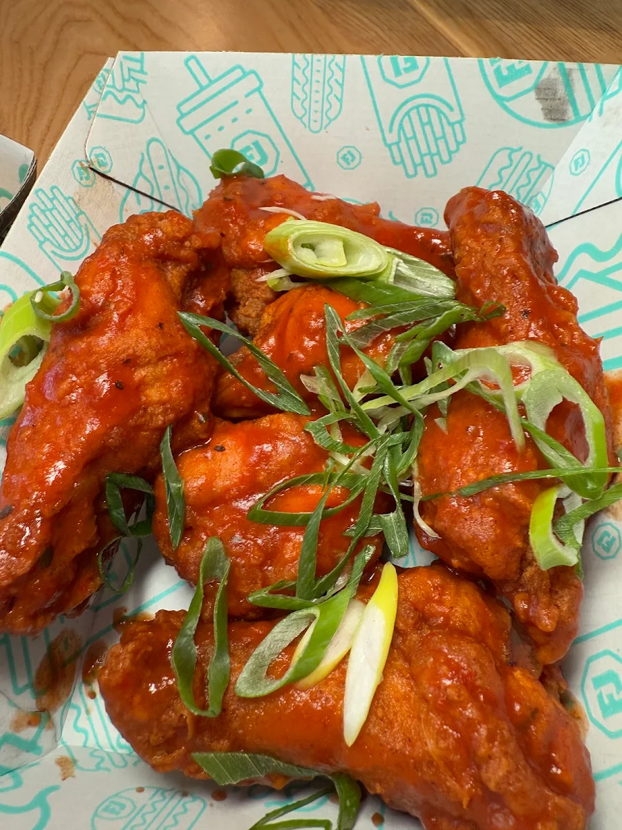 Chicken Wings, FAT JAK'S / GET CLUCK'D MERRYLANDS