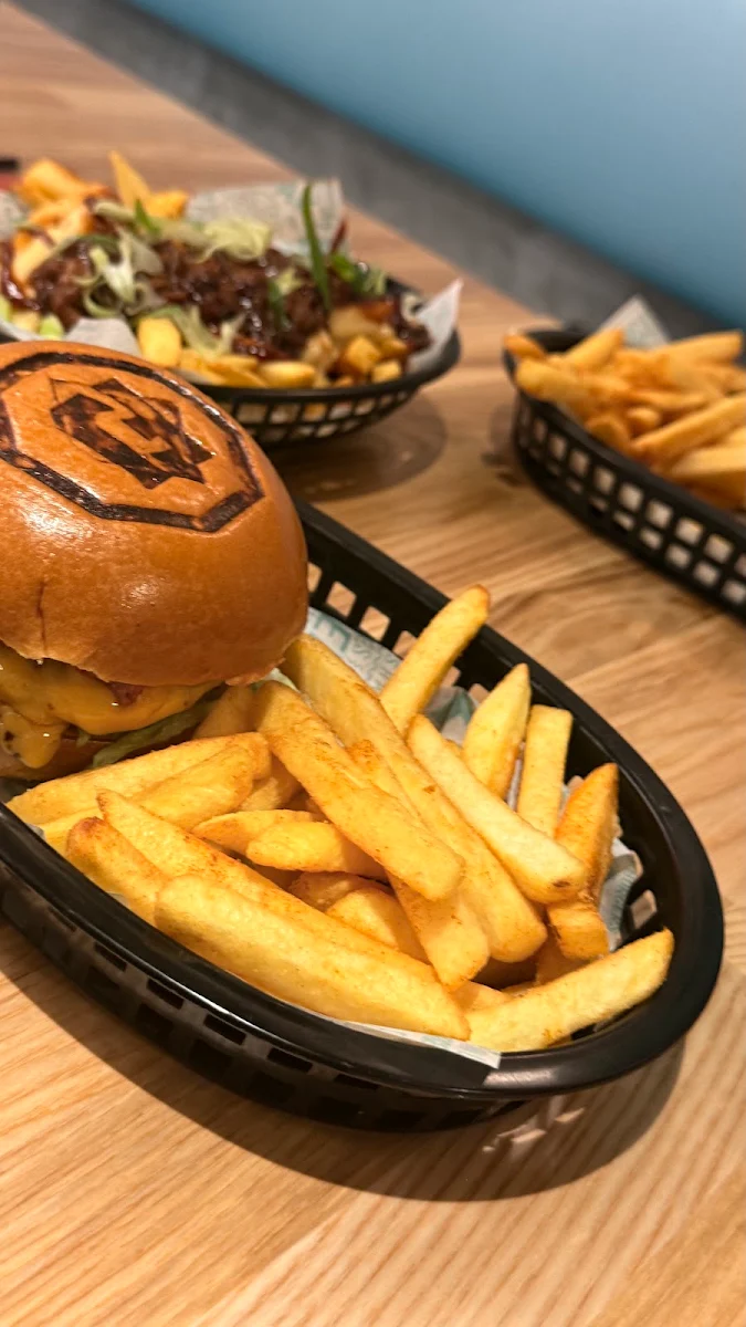 Highlights, FAT JAK'S / GET CLUCK'D MERRYLANDS