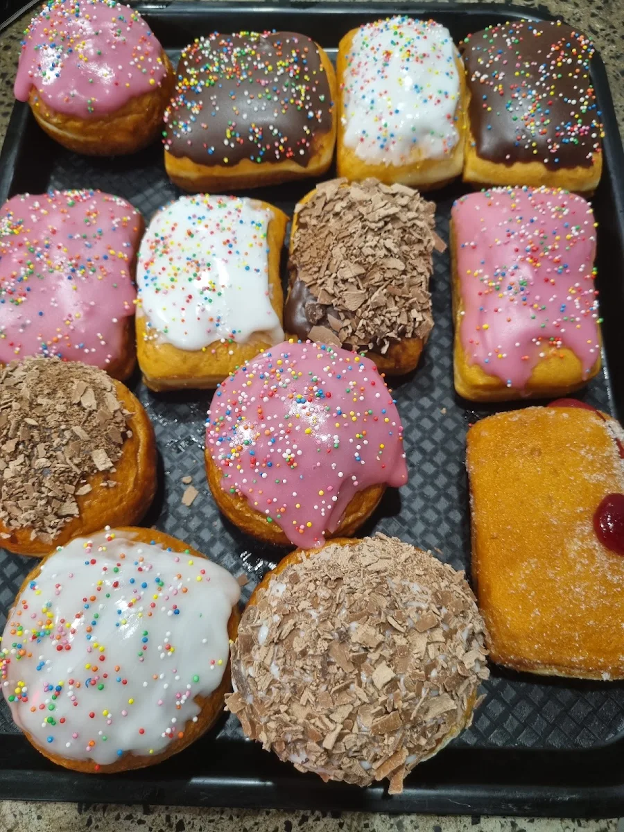 Highlights, Annie's Country Bakery