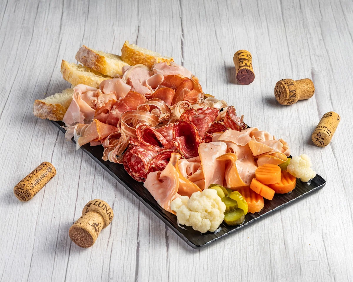 Highlights, L'Enoteca Wine Bar at Il Mercato Centrale