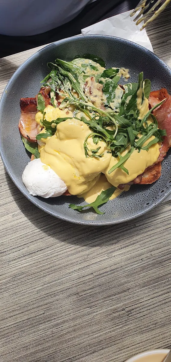 Eggs Benedict
