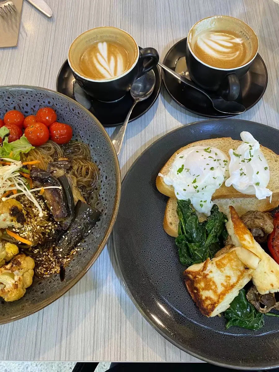 Highlights, caffe luxxe