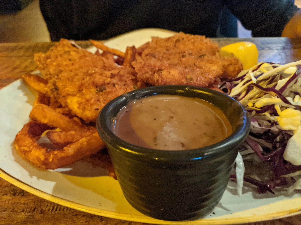 Chicken Schnitzel, Pennys Hotel