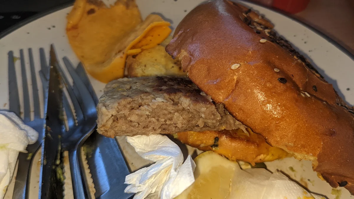 Cheeseburger, Bean There Done That Espresso Bar Bli Bli