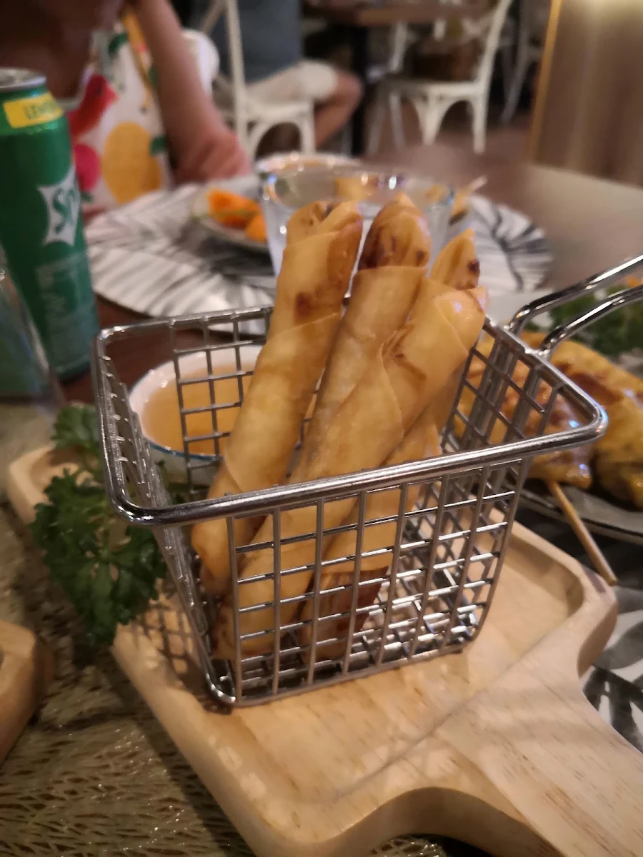 Chicken Spring Rolls, Tasty Thai Restaurant Hervey Bay