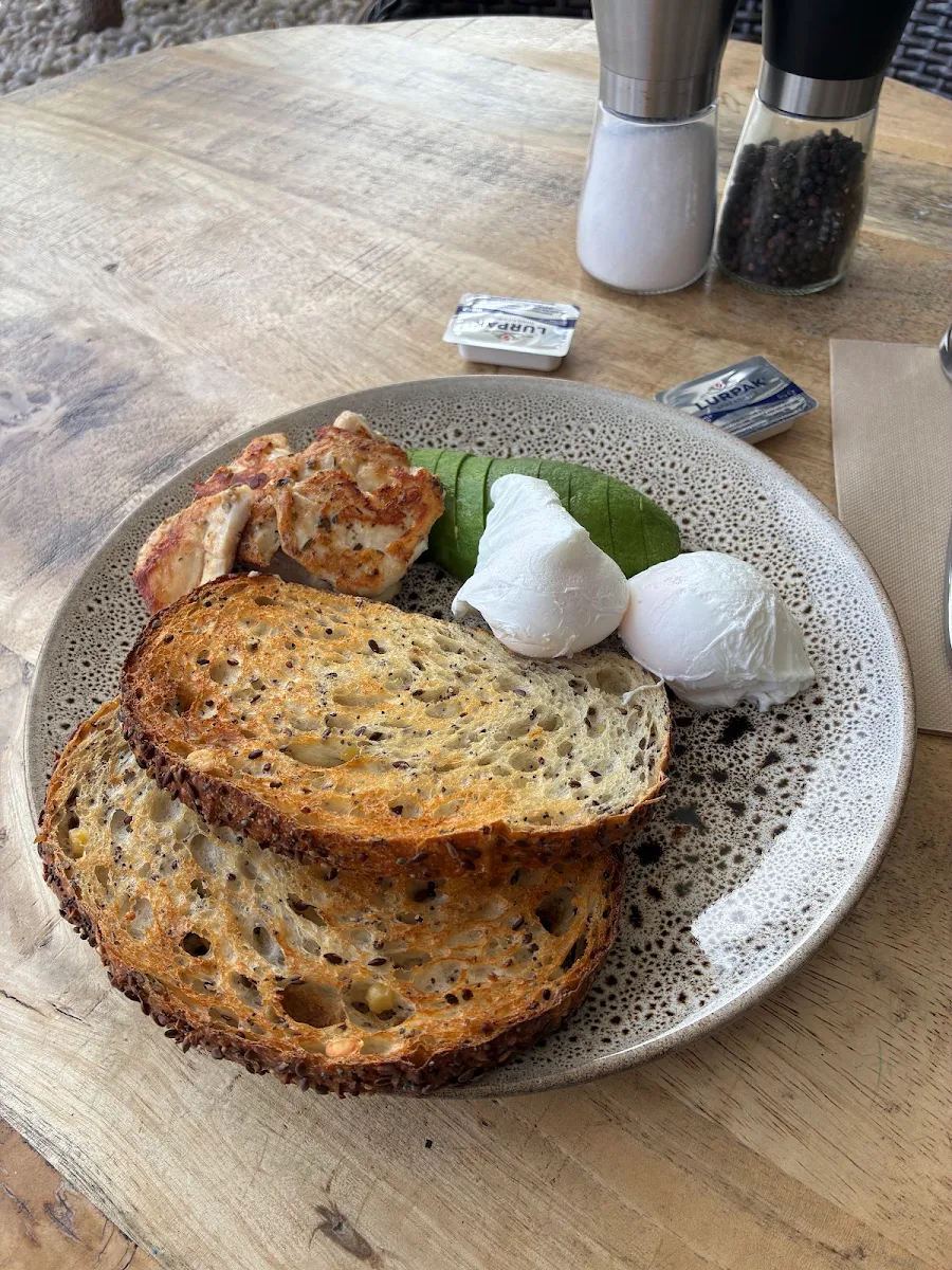 Highlights, Cafe @ 49
