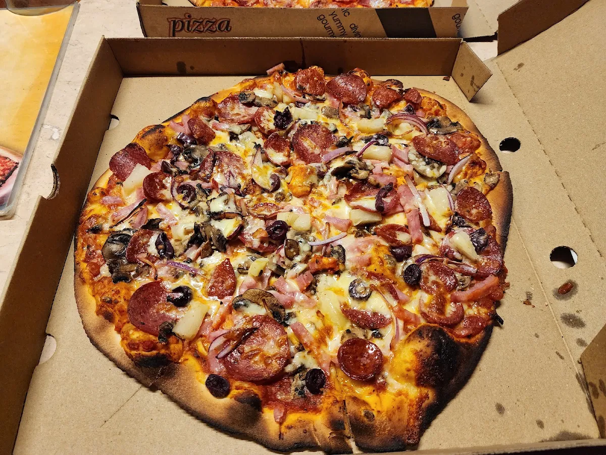 Highlights, Man On The Bike Pizza