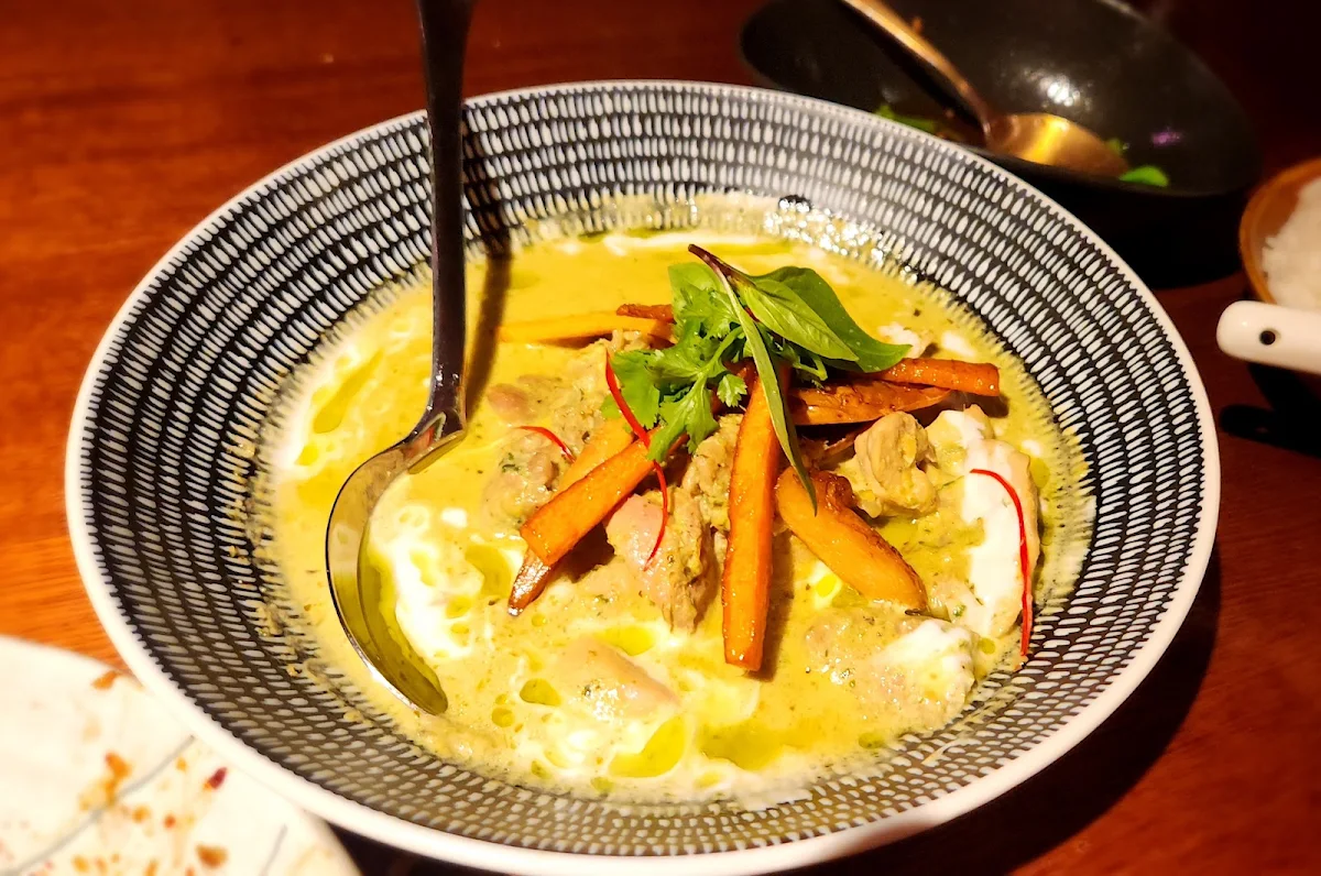 Green Chicken Curry