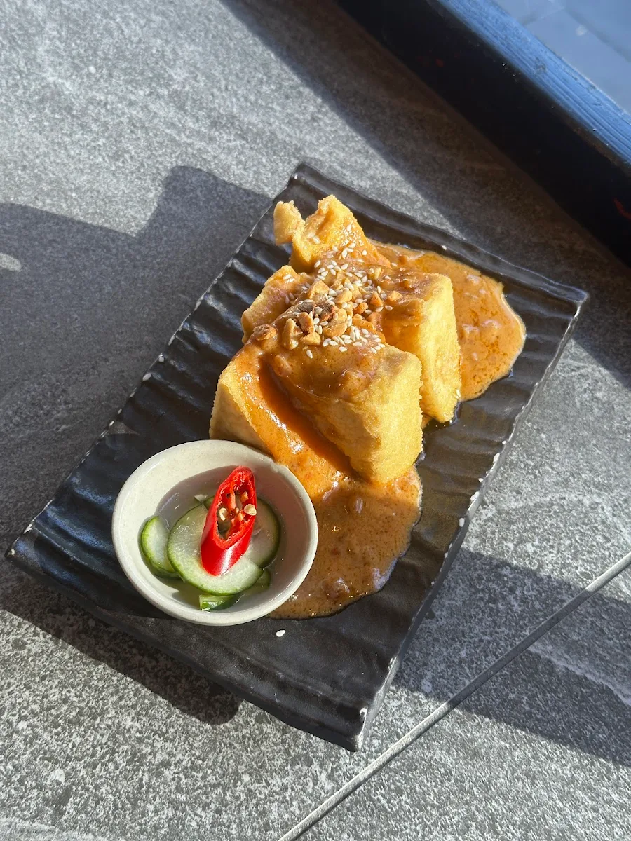Silken Tofu, Kaoyum