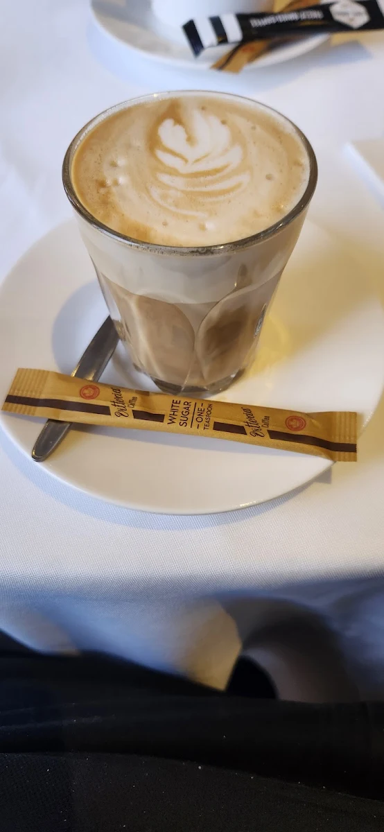 Highlights, Glengala Hotel