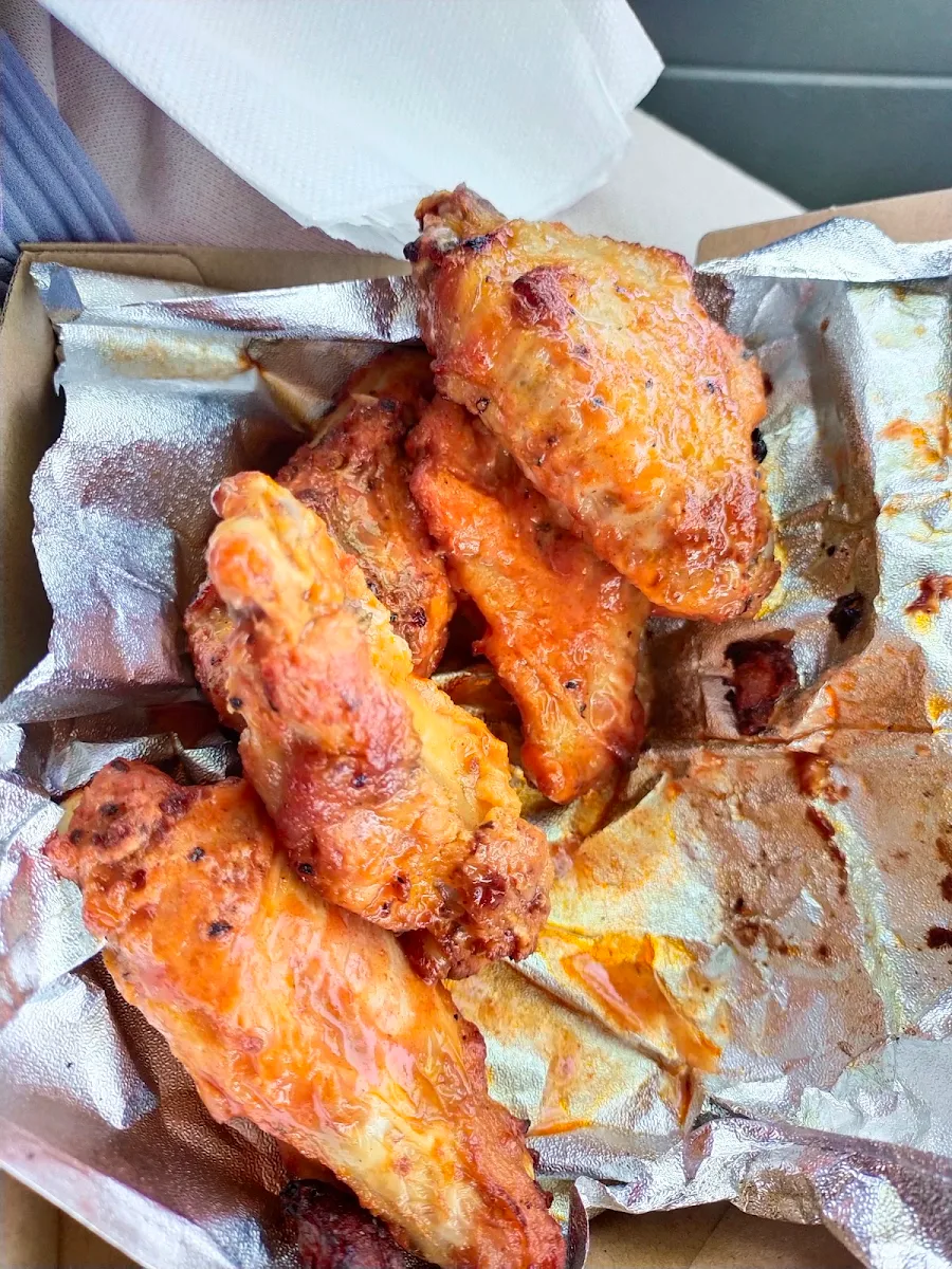 Chicken Wings, Domino's Pizza Sunshine