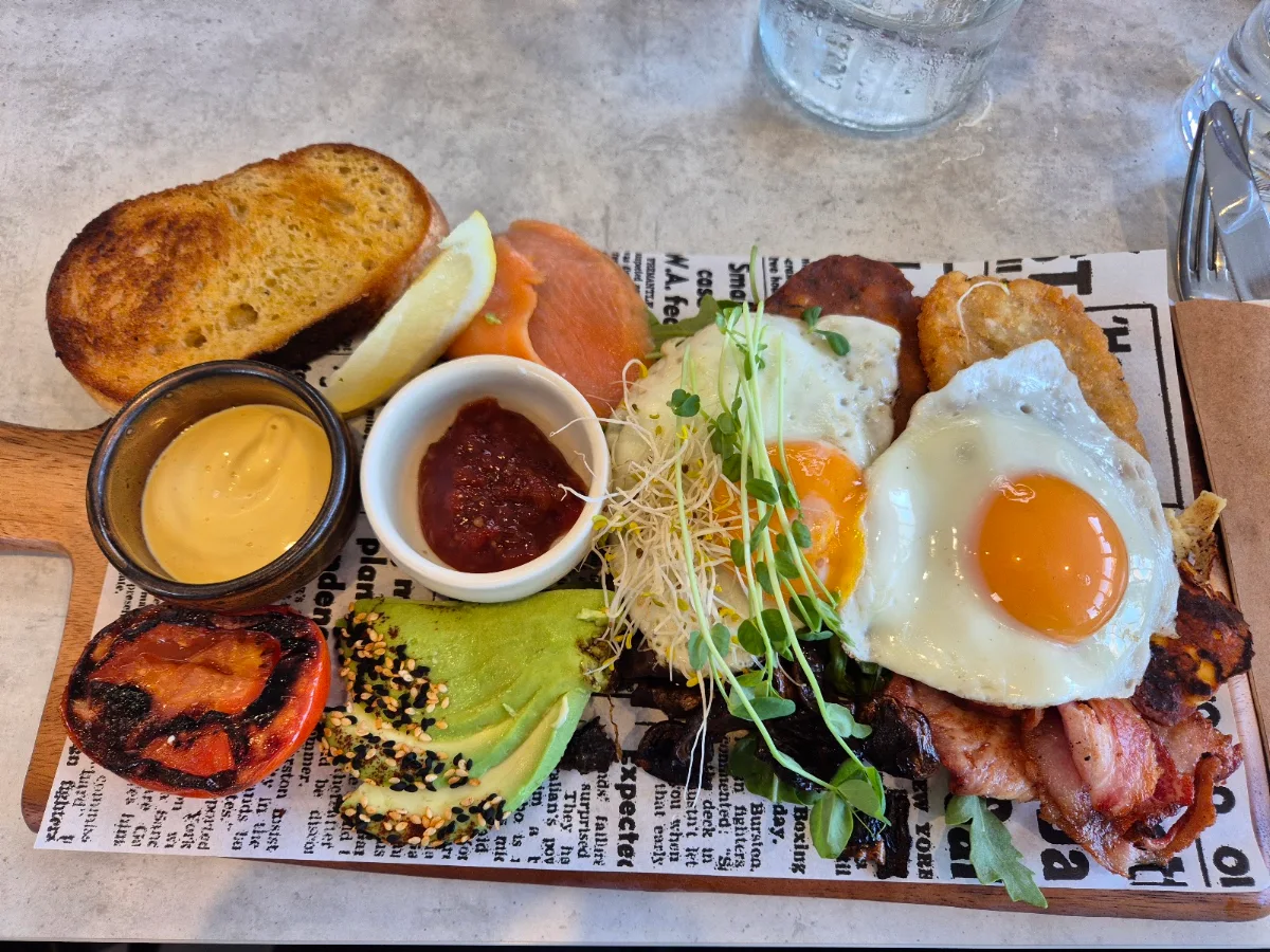 Big Breakfast Plate, Quality Coffee