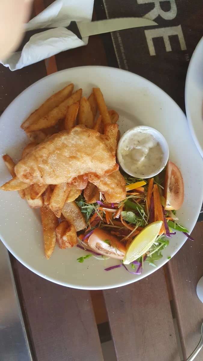 Chips & Salad
