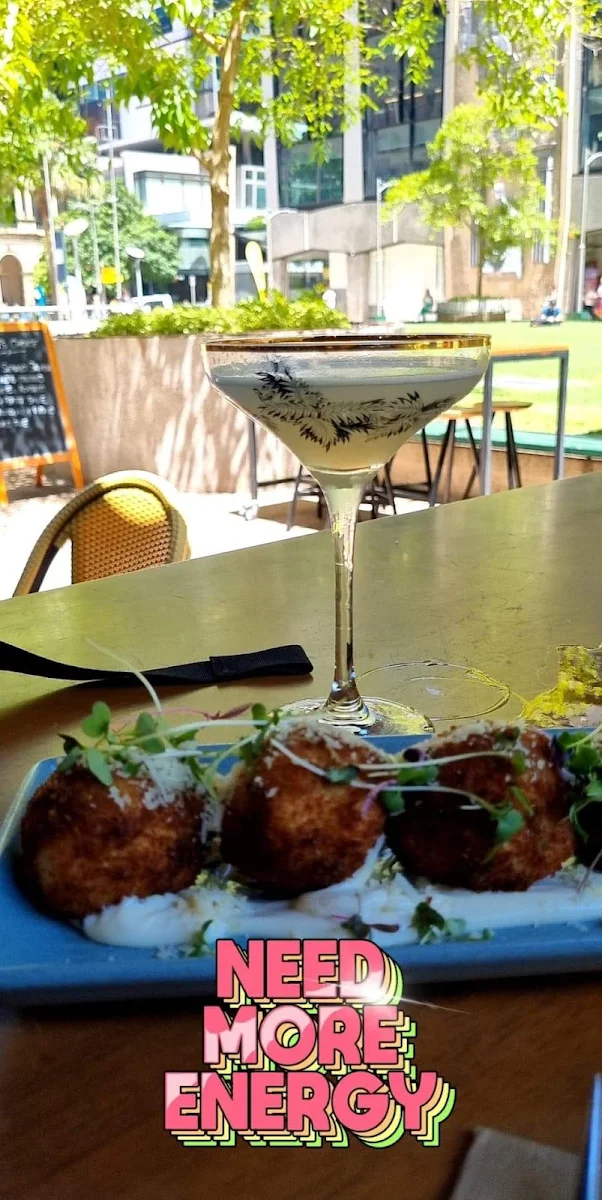 Lychee Martini, Isles Lane