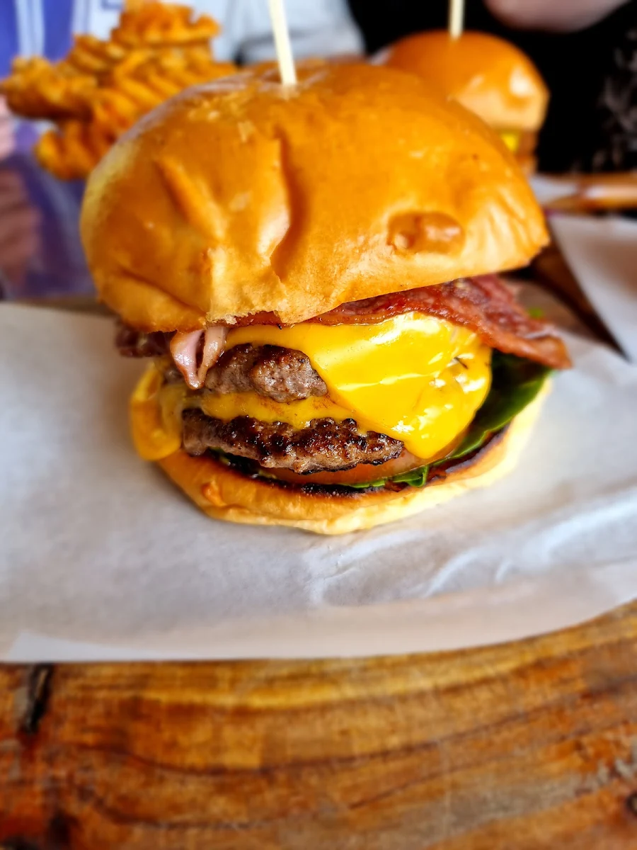 Double Stack Burger, Burger Basement