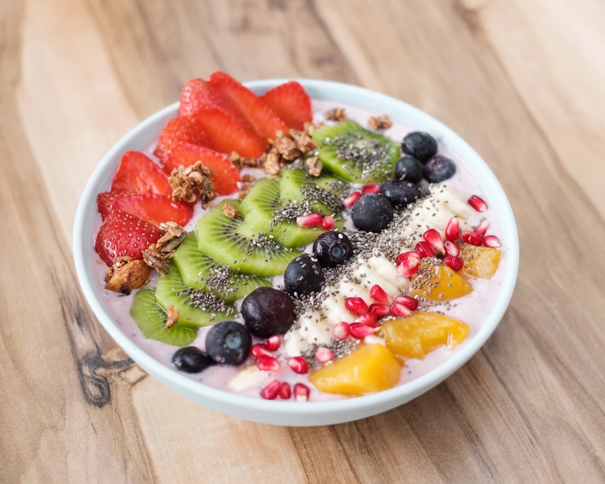 Fruit Acai Smoothie Bowl with Seasonal Fruit Granola & Chia Seeds