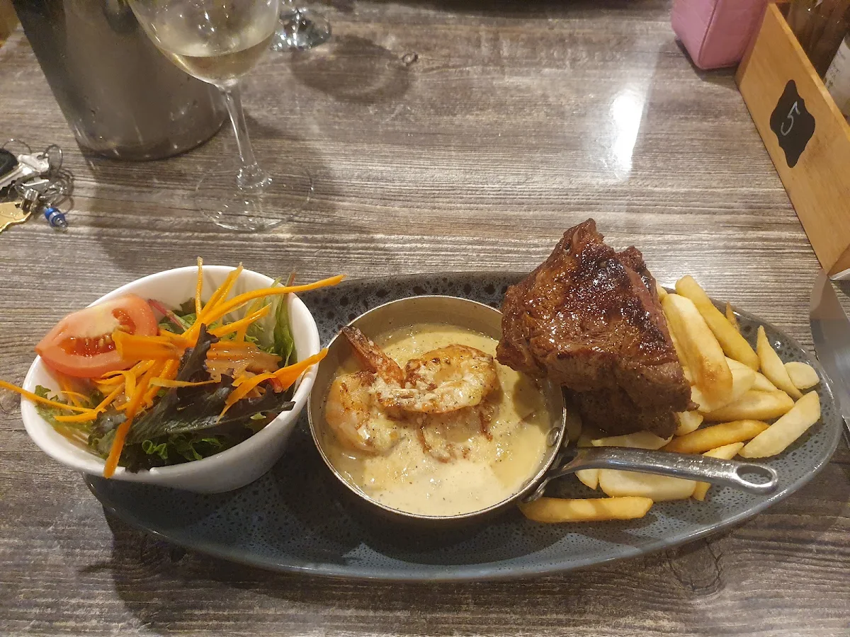 Reef and Beef, Purple Goat Café