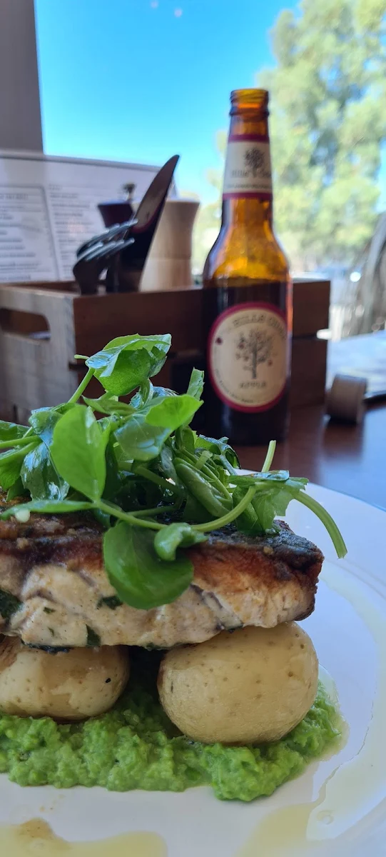 Barramundi, Victoria Hotel